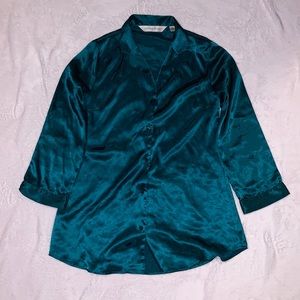 victoria’s secret silky button down